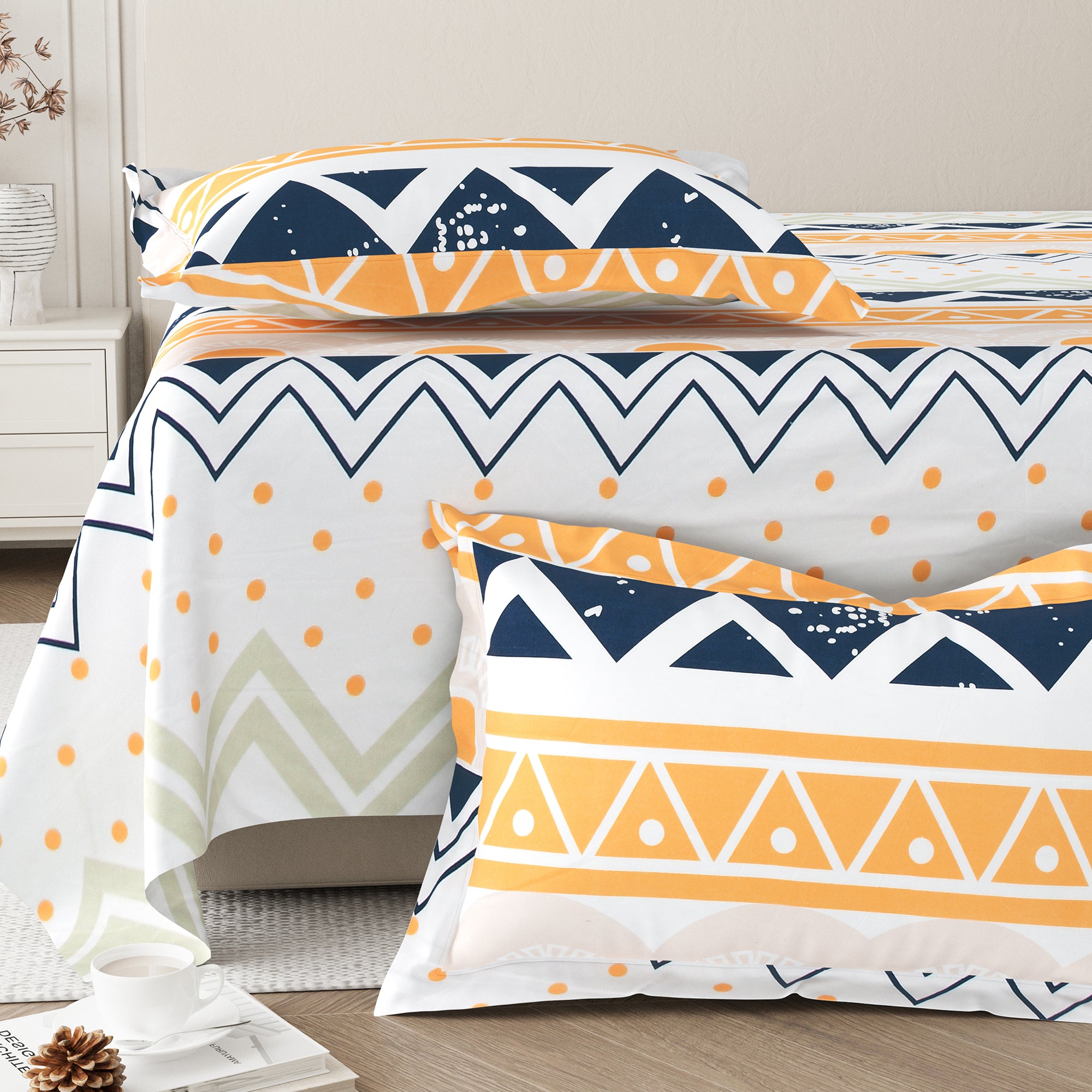 Daisy King Bedsheet with 2 Pillow Covers 130 GSM Micropeach Simple Geometrics Orange