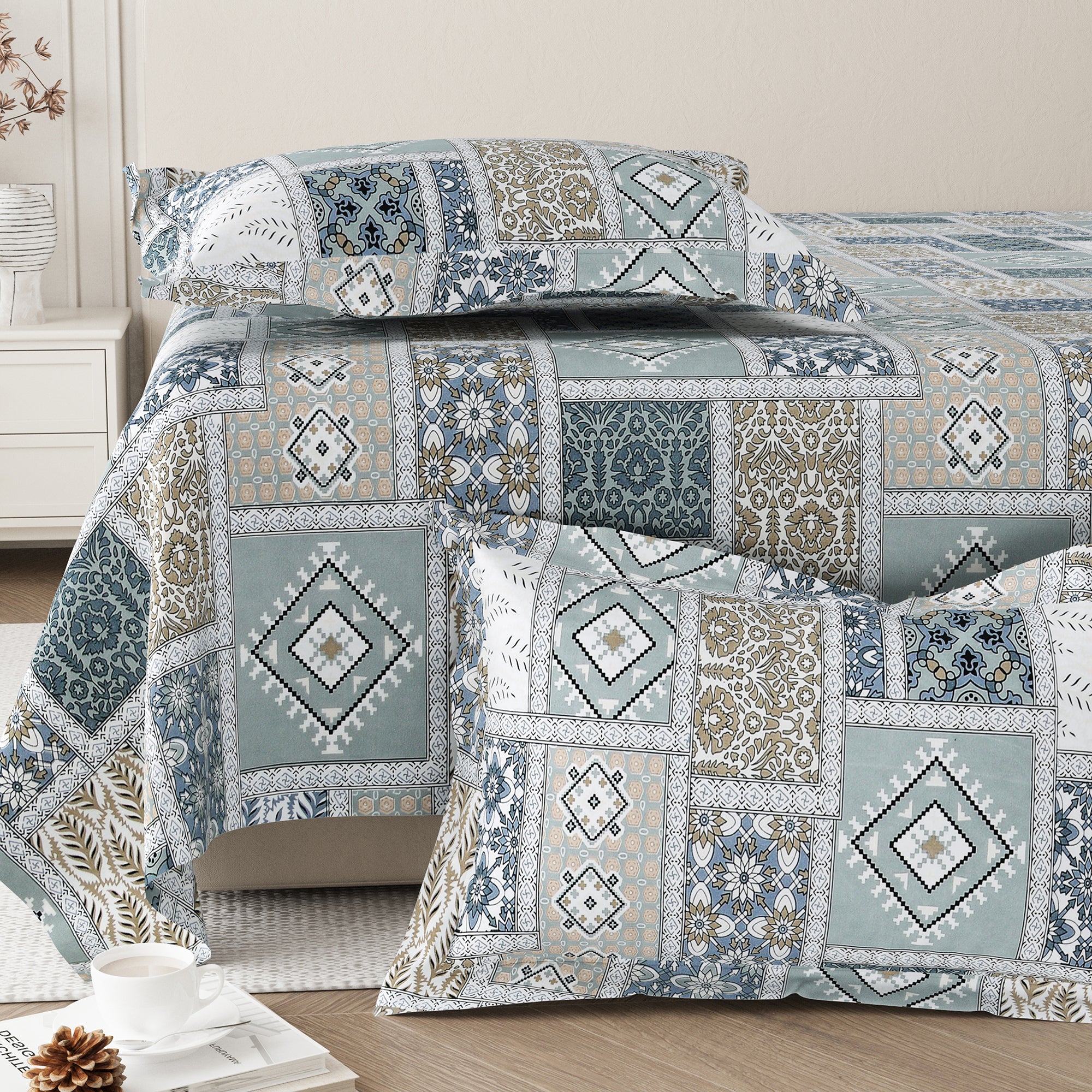 Daisy Queen Bedsheet with 2 Pillow Covers 130 GSM Micropeach Classic Mosaic Grey