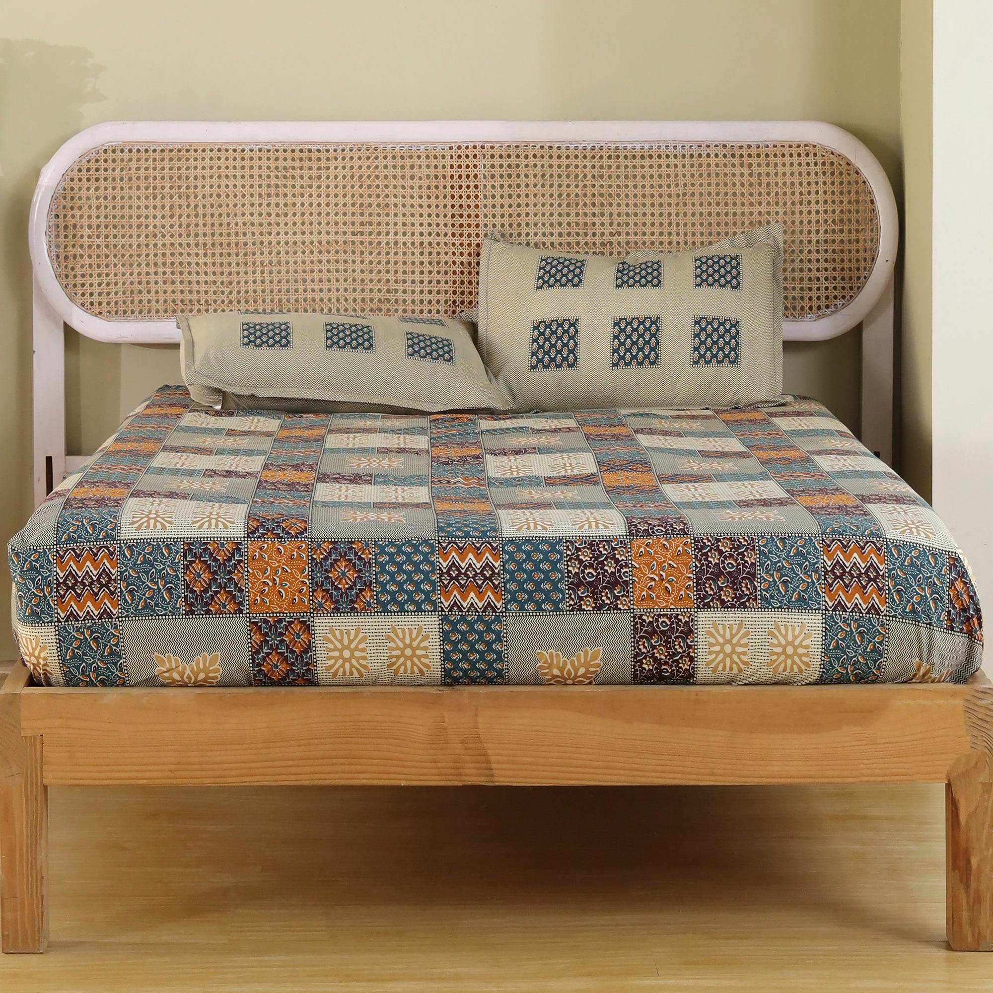 Jaipur Bagh King Fitted Sheet with 2 Pillow Covers 100% Cotton 120 TC Bagru Blue Gold Print