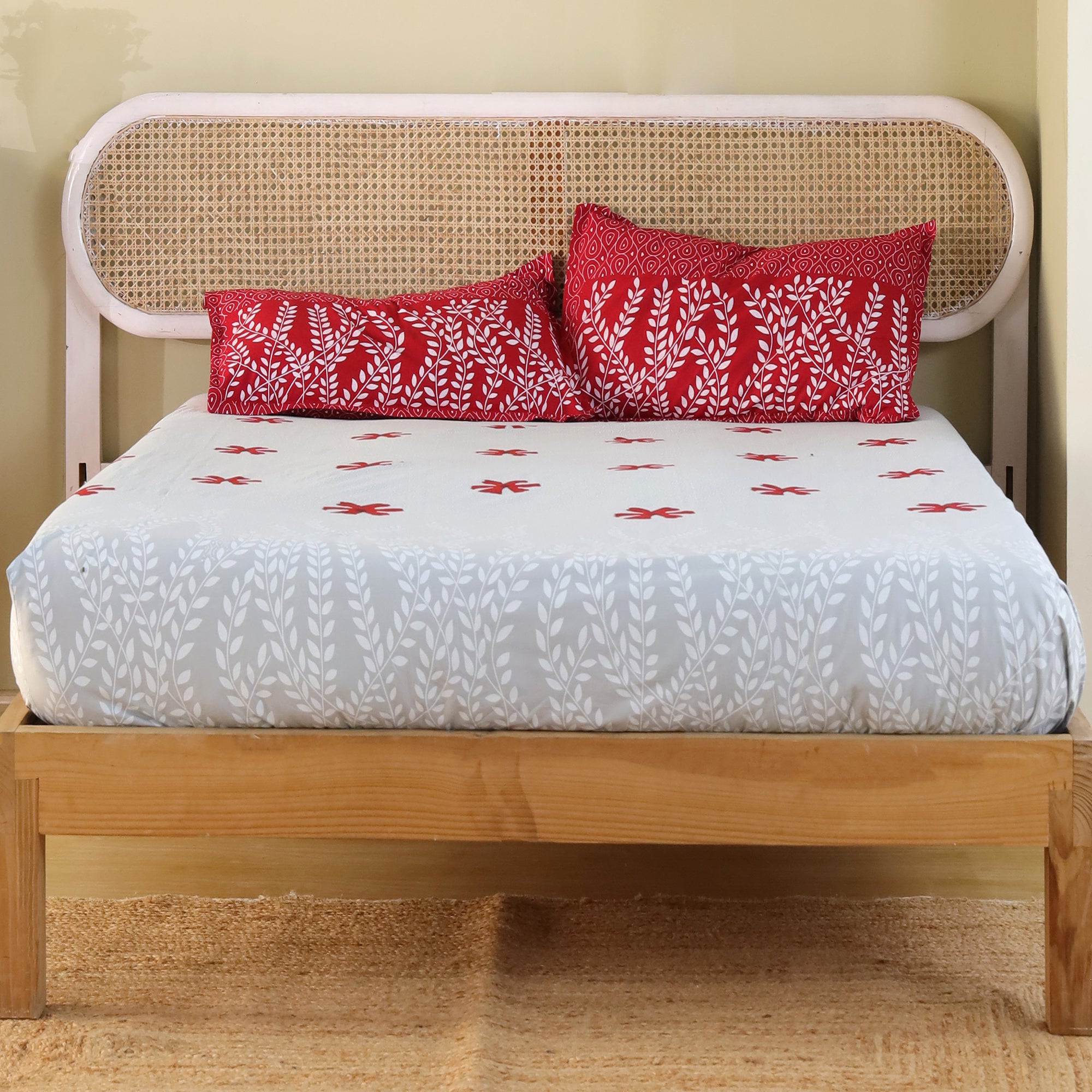 Jaipur Bagh King Fitted Sheet with 2 Pillow Covers 100% Cotton 120 TC Classy Floral Grey Khari Print