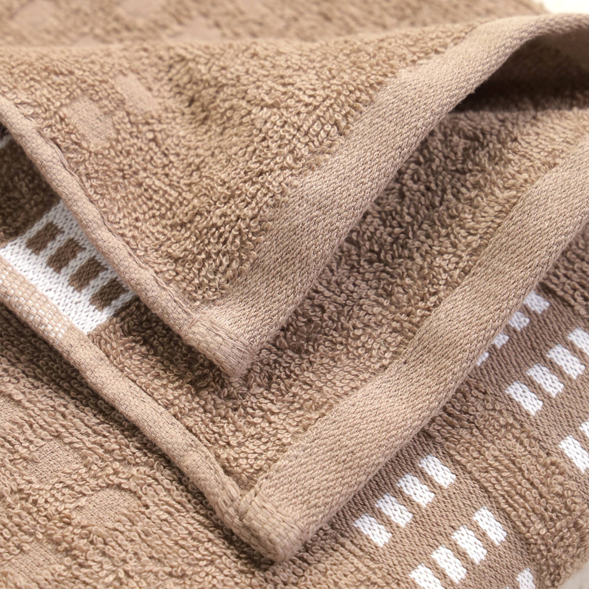 Lotus Bath Towel 100% Cotton 365 GSM Sculpted Border Beige