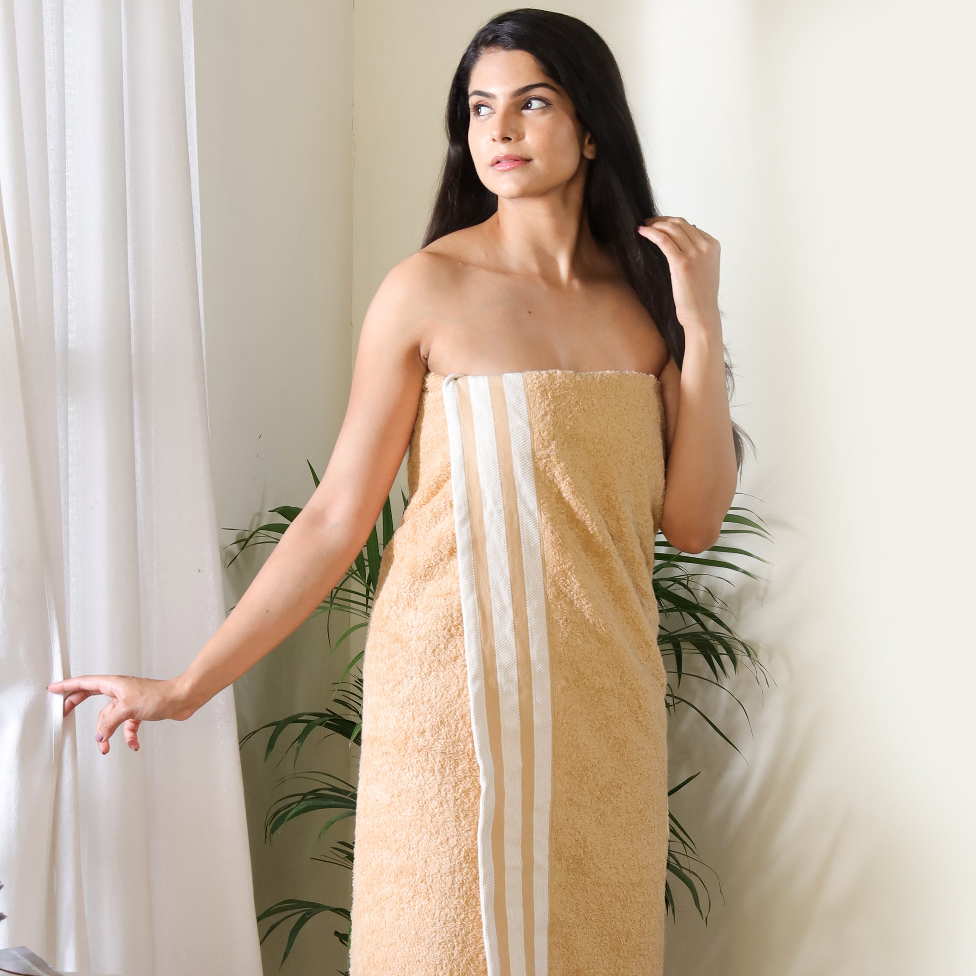 Lily Bath Towel Large 100% Cotton 550 GSM White Border Beige Long Pile