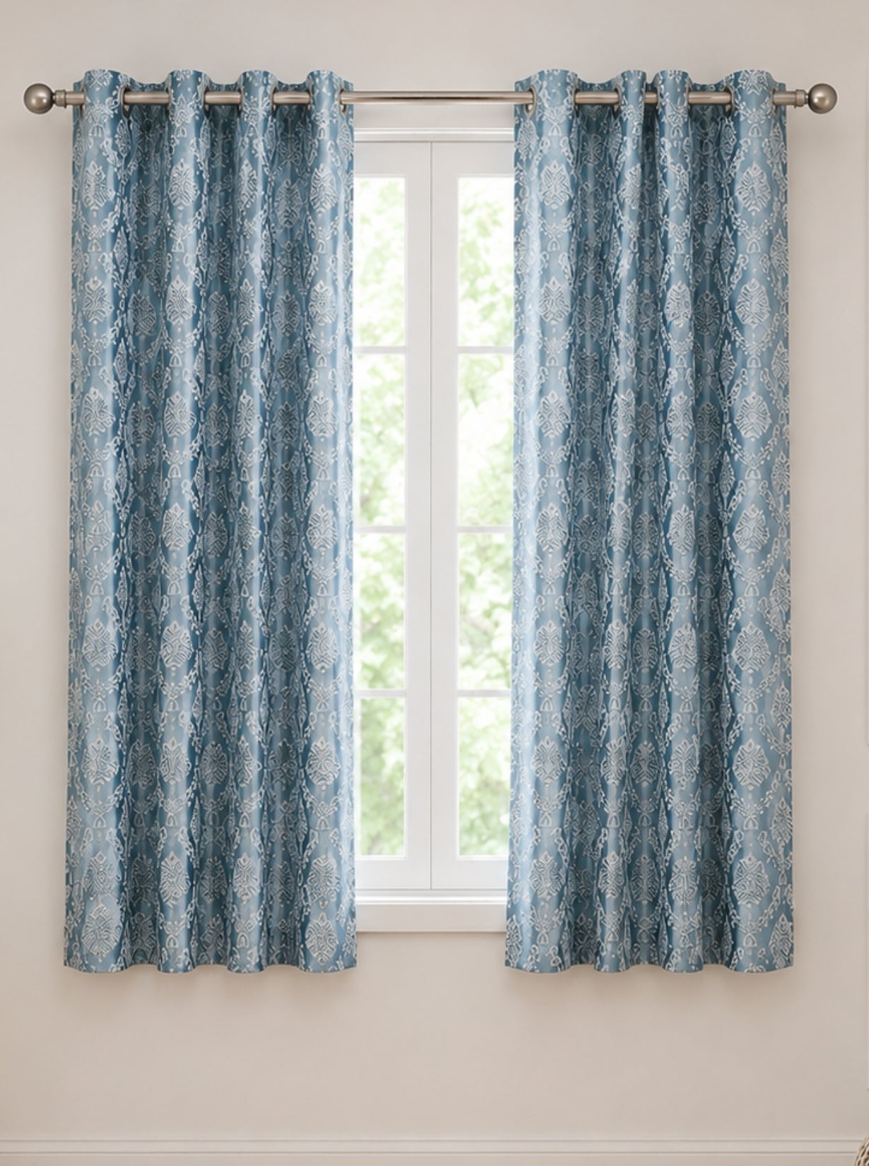 Daisy Window Curtains (Set of 2) 60% Light Filtering Poly Knitted 200 GSM Damask Grey