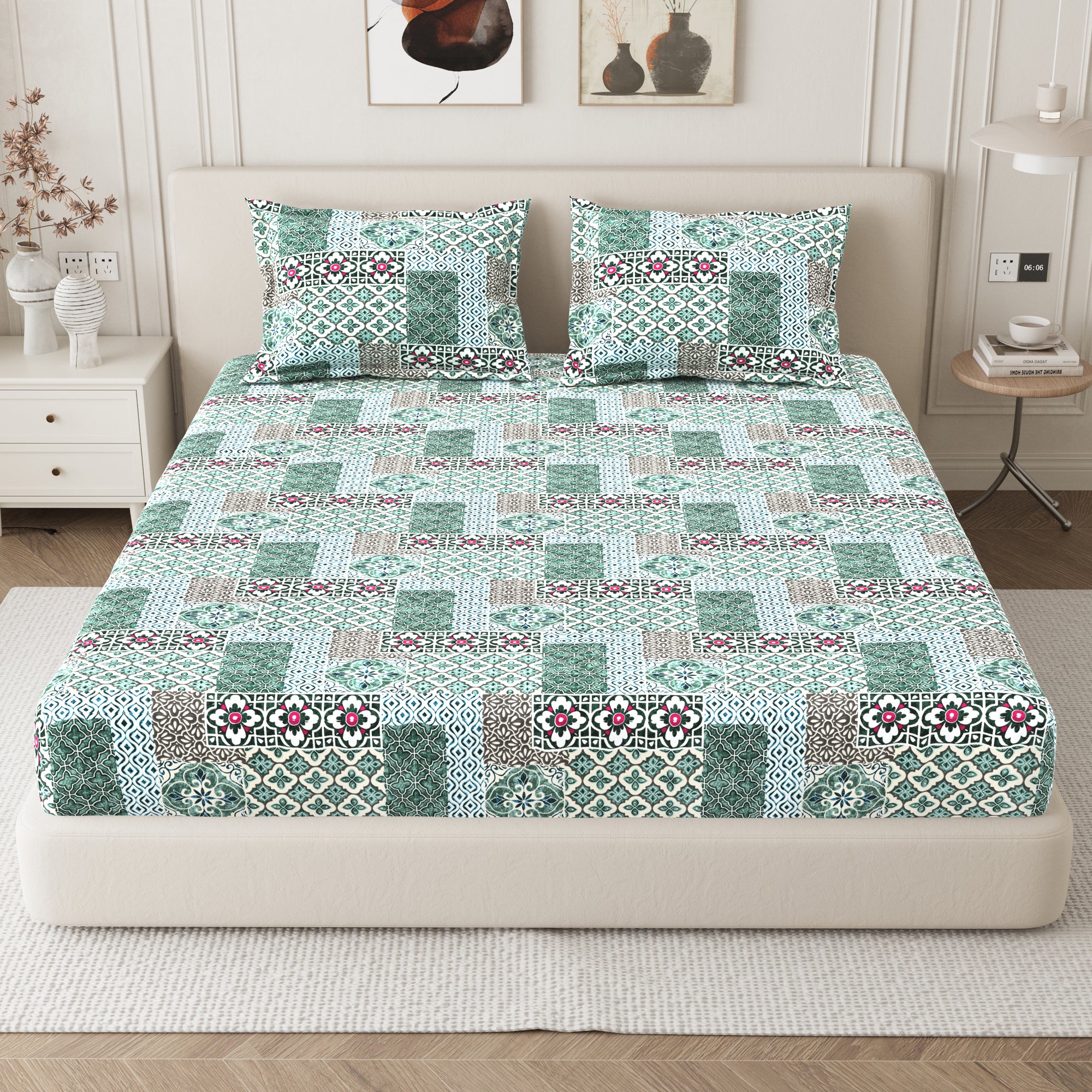 Daisy Queen Fitted Sheet with 2 Pillow Covers 130 GSM Micropeach Heritage Mosaic Brown