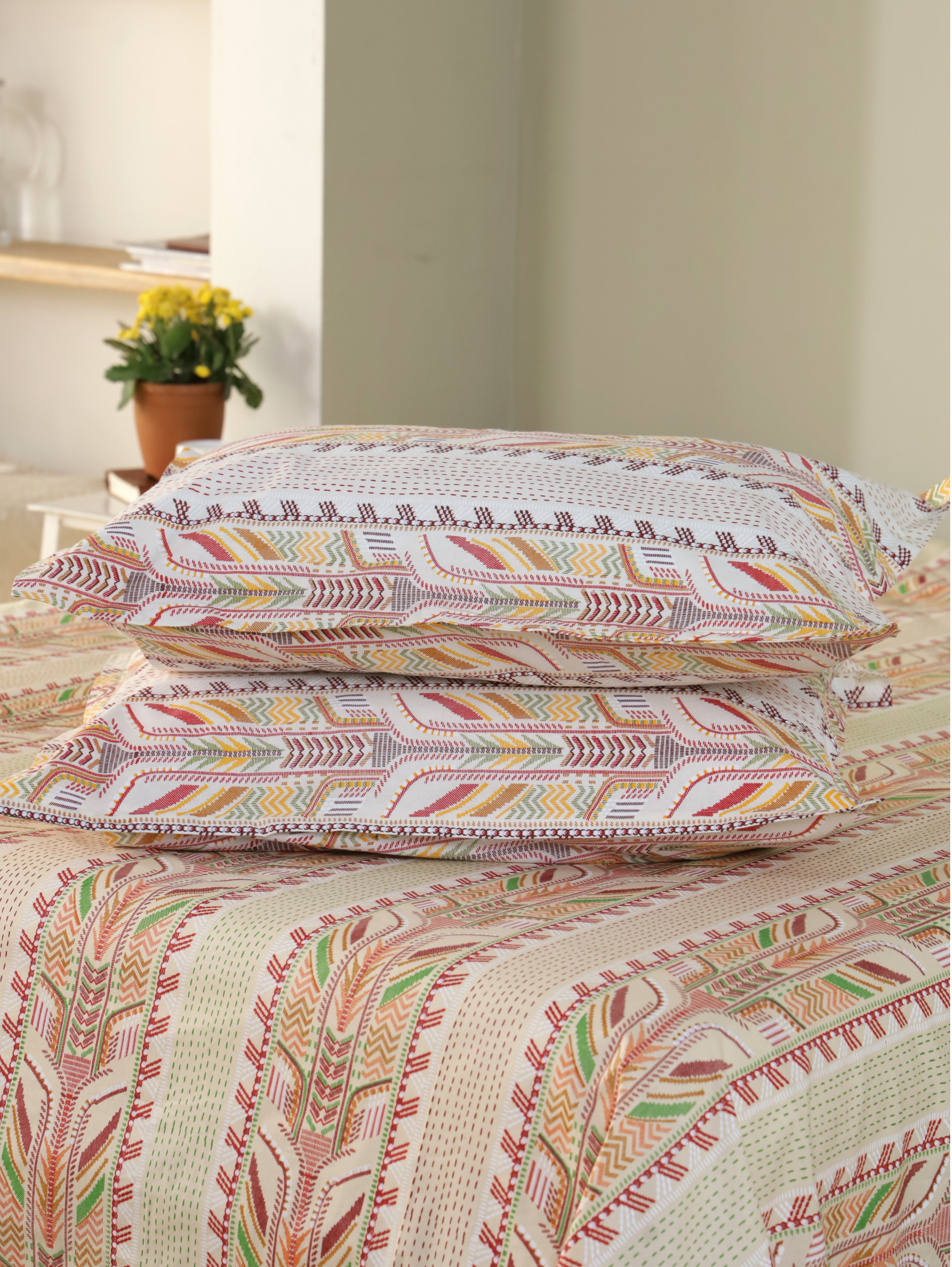 Jaipur Bagh King Fitted Sheet with 2 Pillow Covers 100% Cotton 120 TC Kantha Stitch Red
