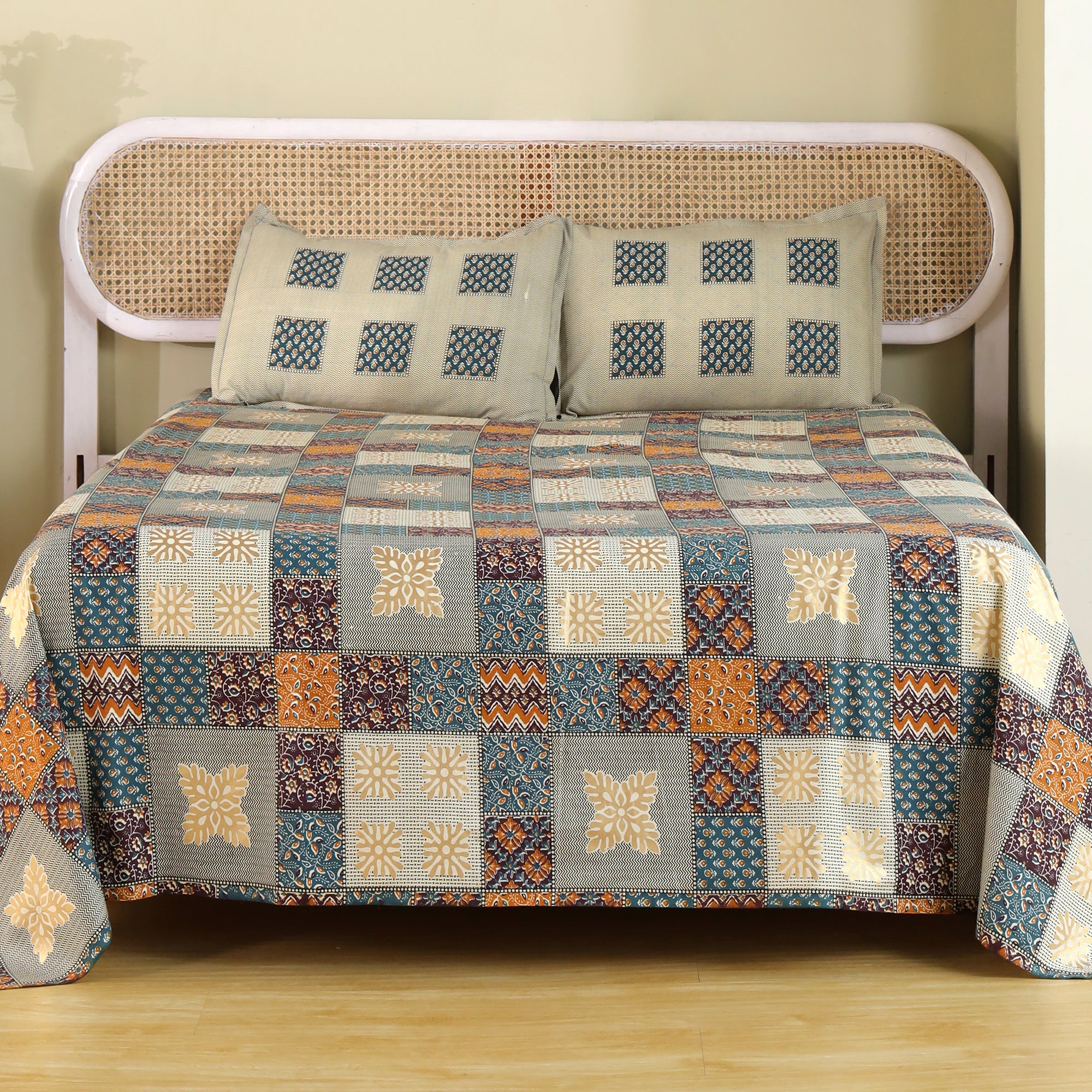 Jaipur Bagh King Bedsheet with 2 Pillow Covers 100% Cotton 120 TC Bagru Blue Gold Print